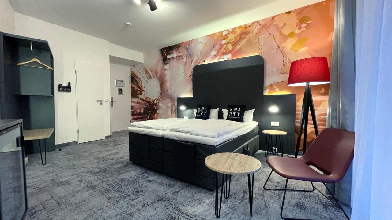 Smarty Cologne Dom Hotel - Boardinghouse - Kontaktloser Self Check-In Colónia Exterior foto