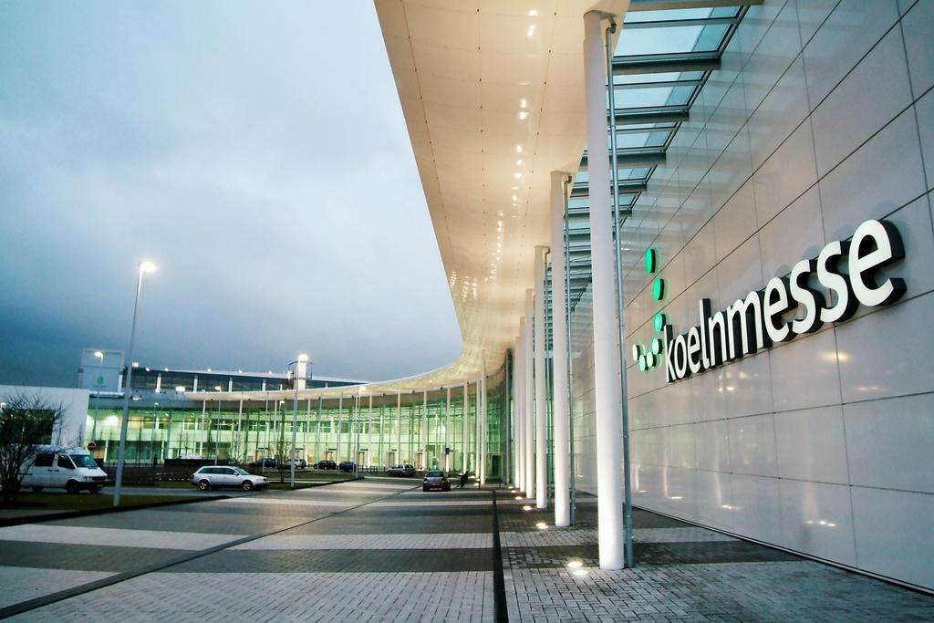 Smarty Cologne Dom Hotel - Boardinghouse - Kontaktloser Self Check-In Colónia Exterior foto