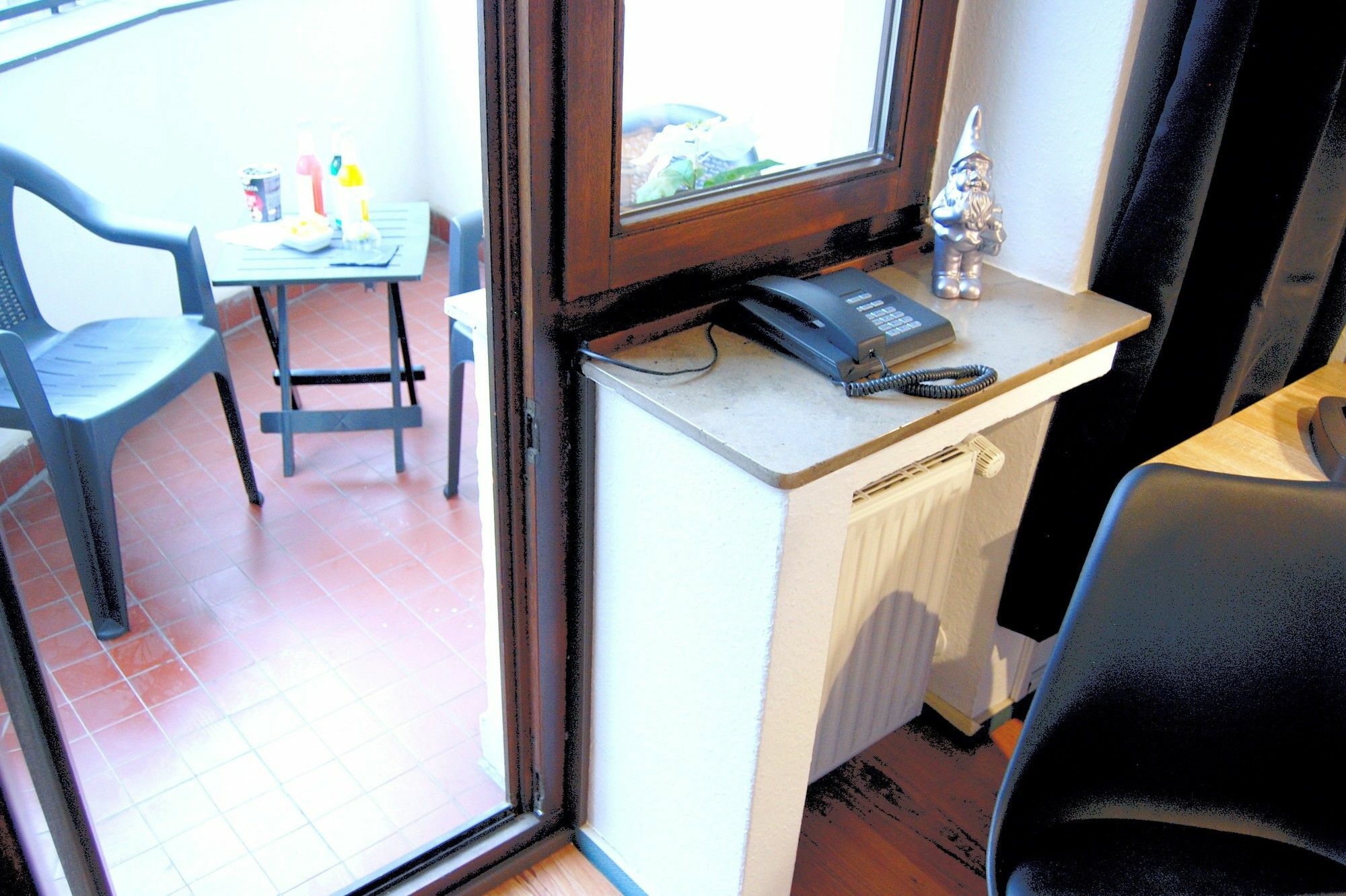 Smarty Cologne Dom Hotel - Boardinghouse - Kontaktloser Self Check-In Colónia Exterior foto
