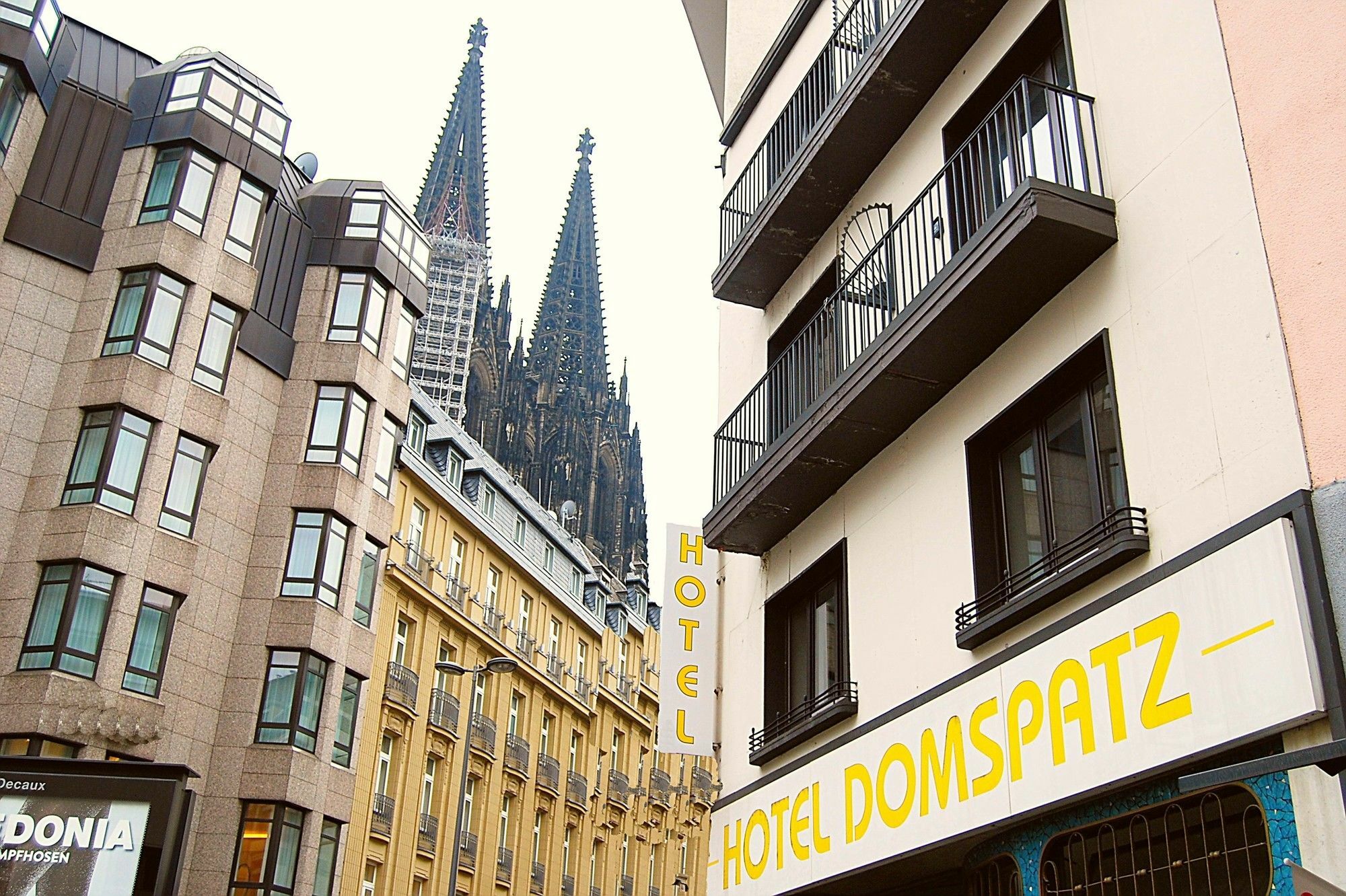 Smarty Cologne Dom Hotel - Boardinghouse - Kontaktloser Self Check-In Colónia Exterior foto